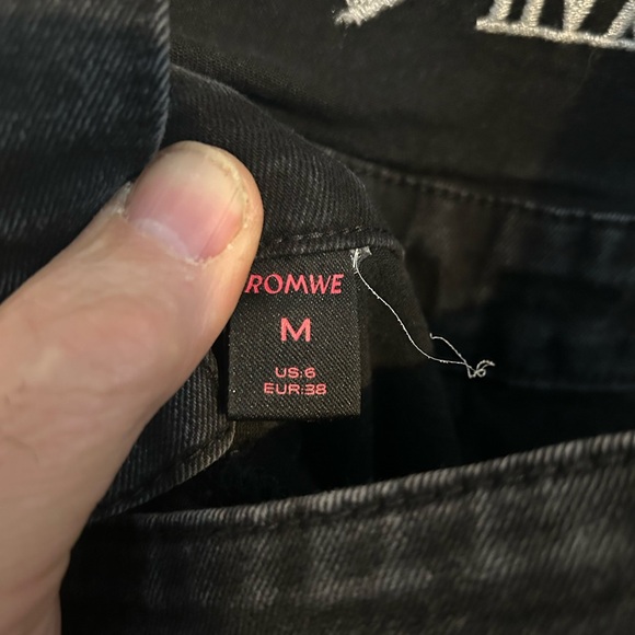 ROMWE Black Gothic Moon Embroidered Denim Overalls - Picture 10 of 11